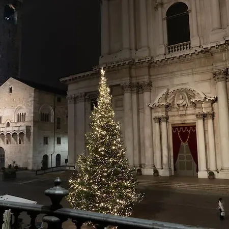 Piazza Duomo Cathedral View Brescia