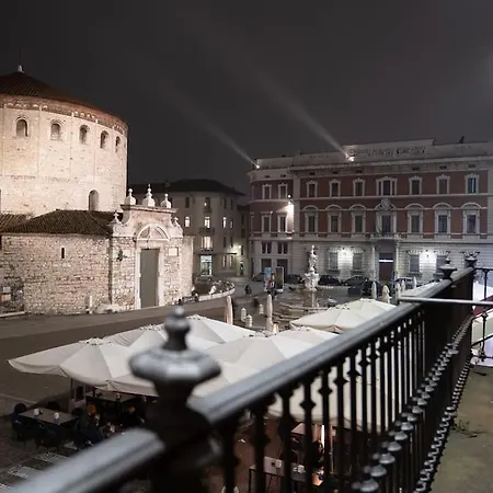 Piazza Duomo Cathedral View *