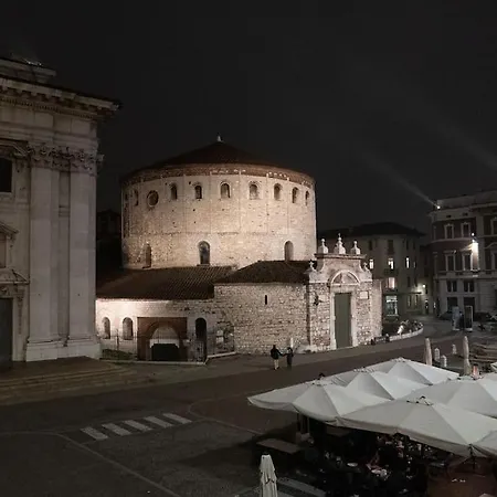 Piazza Duomo Cathedral View *