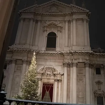 Piazza Duomo Cathedral View * Brescia