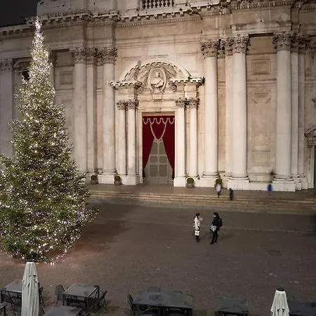 Piazza Duomo Cathedral View *