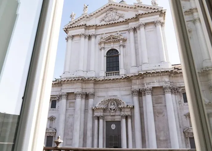 Piazza Duomo Cathedral View Lejlighed